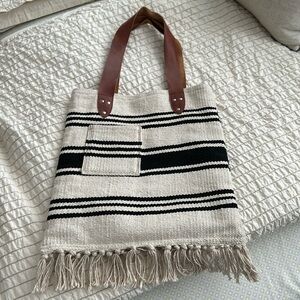 ále by Alessandra beach tote vgc